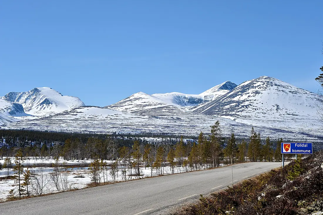 Atnsjømyrene Rondane Fylkesvei 27 Nasjonal turistvei Folldal Stor-Elvdal Innlandet Norway (2009.04.14)