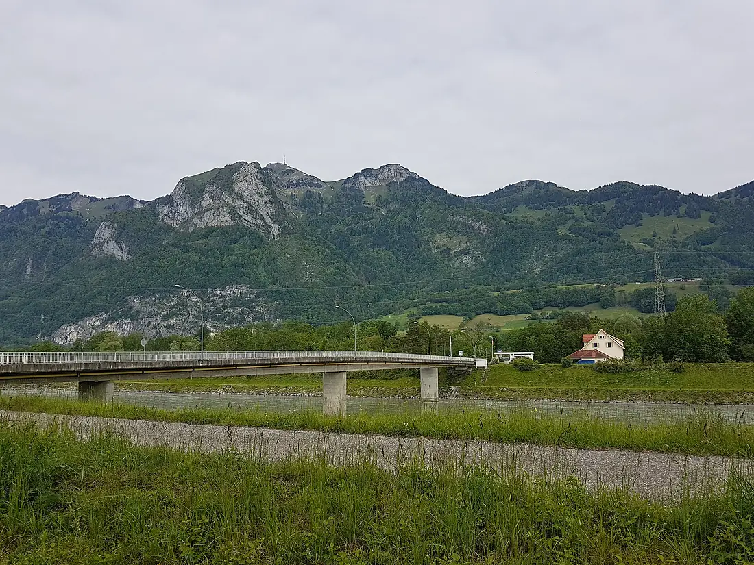 Bangs-Lienz (SG)-border and borderbridge Rhine-01ASD