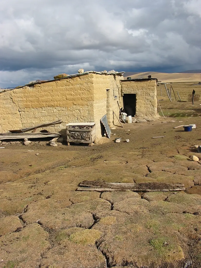 CASA EN EL CAMPO EN LAS PAMPAS DE JUNIN - panoramio