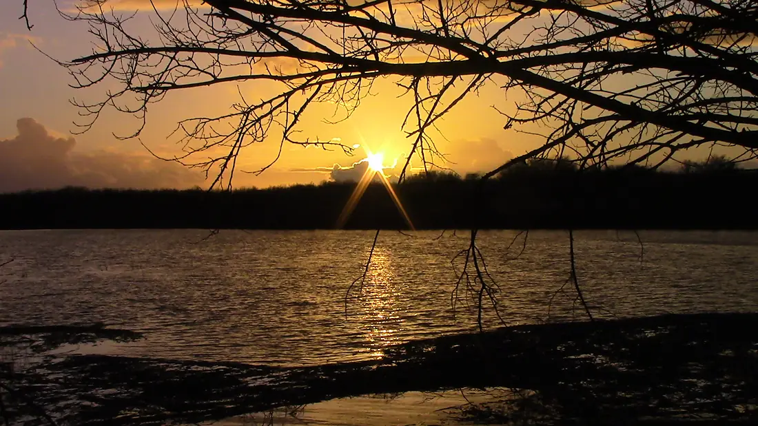 PUESTA DE SOL EN LAGUNA GRANDE