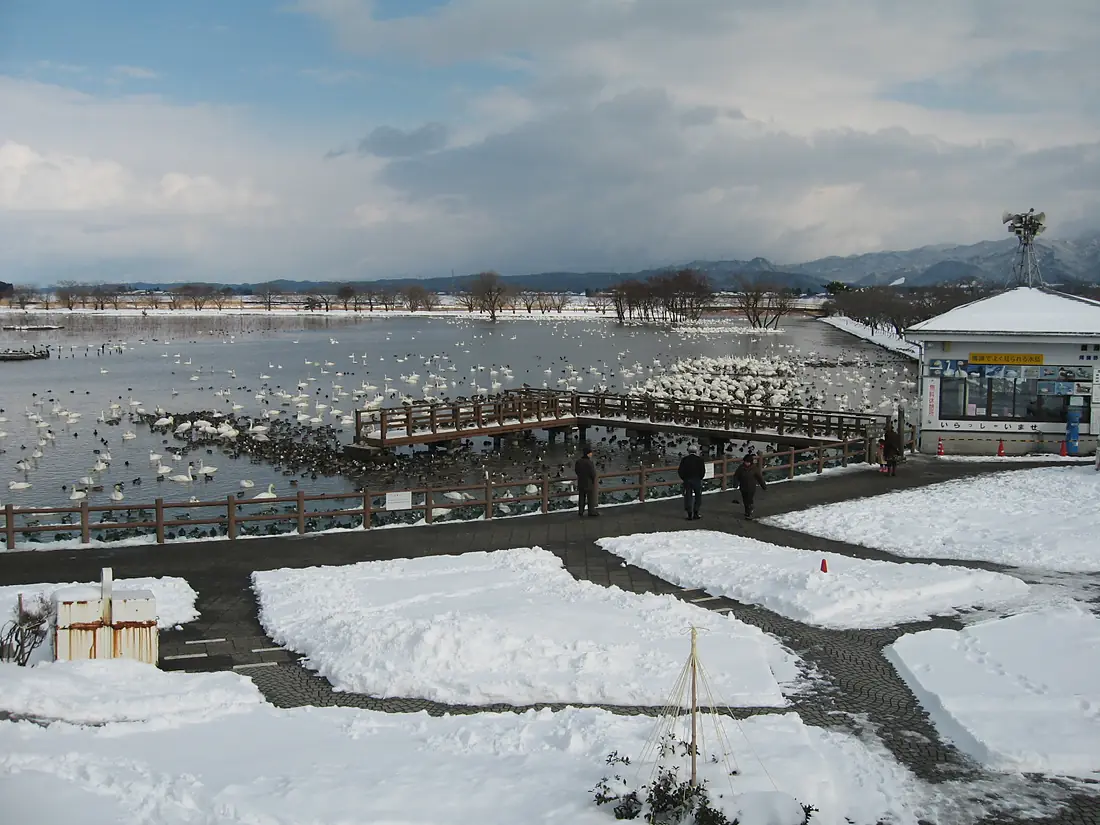 Lake Hyōko 01