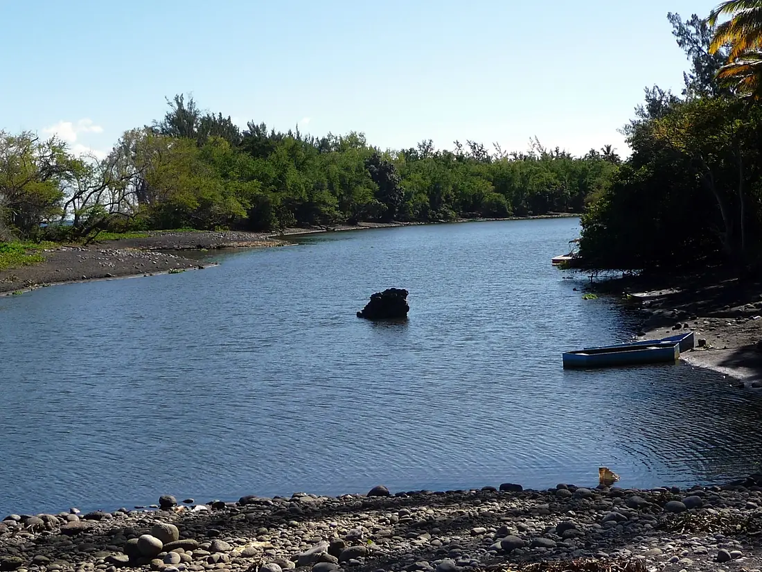 Etang Saint Paul (3799759939)