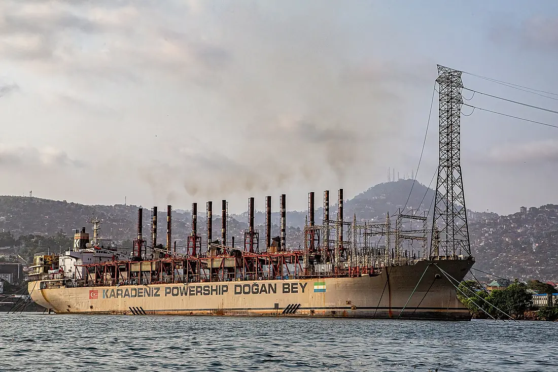 MV Karadeniz Powership Doğan Bey, Freetown, Sierra Leone