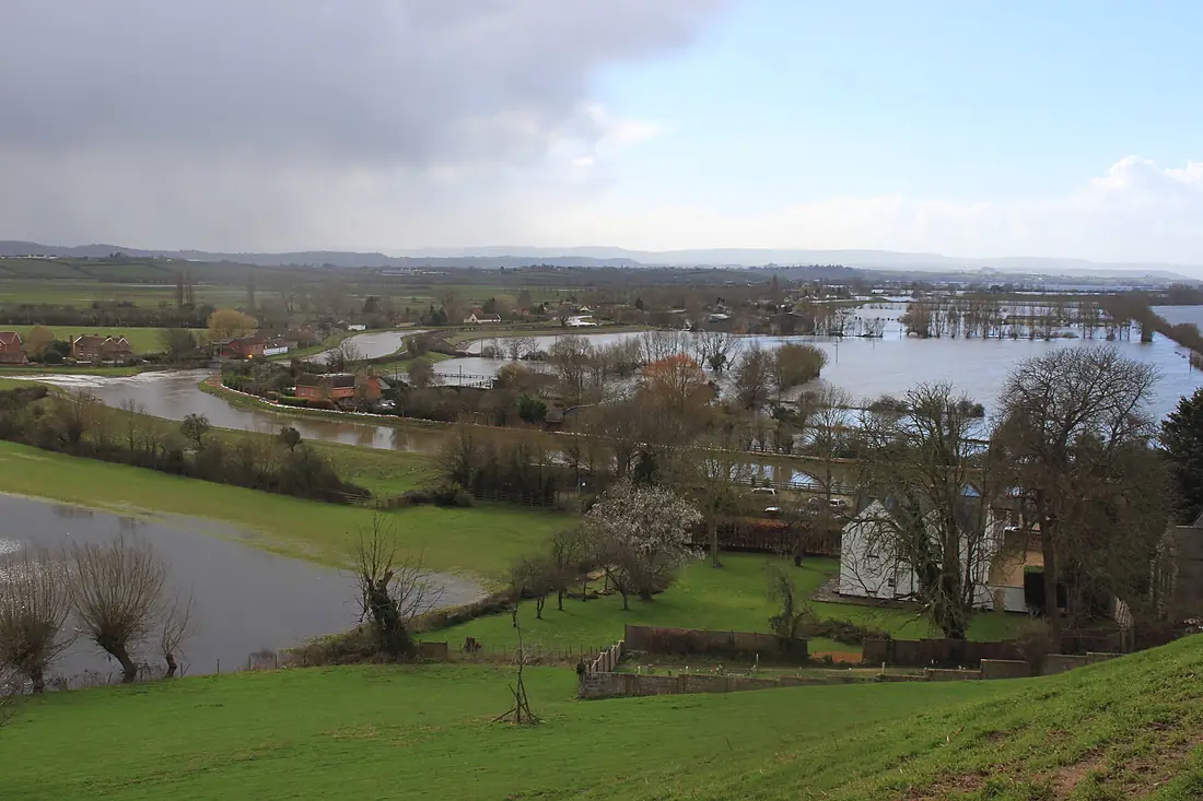 Confluence of the Parrett and Tone at Burrowbridge during flooding in February 2014
