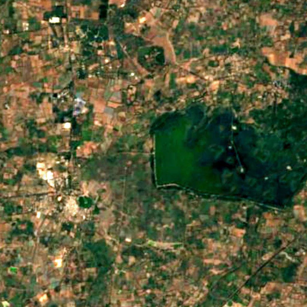 Thol Lake seen from above (Sentinel-2)