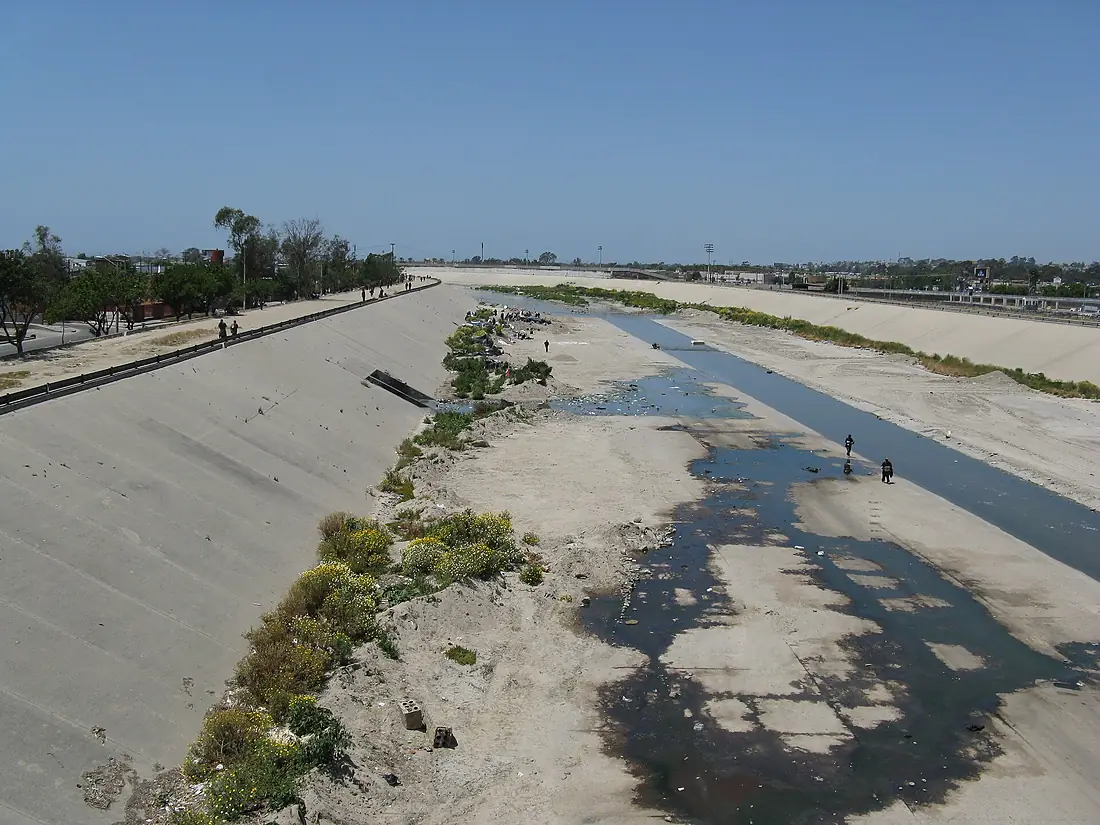 Tijuana river canal - panoramio
