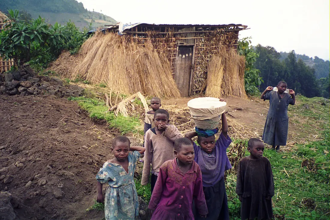 Rwandan children at Volcans National Park